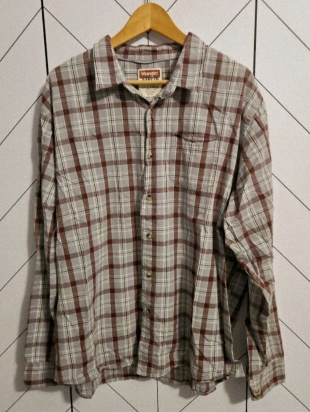 Wrangler Grey and Maroon Plaid Button-Down Long Sleeve Shirt,  Men's 2XL